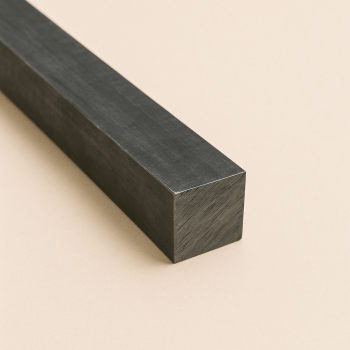 Квадрат стальной горячекатаный 12х12х12000 мм ст3 ГОСТ 2591-2006 в наличии в Казани